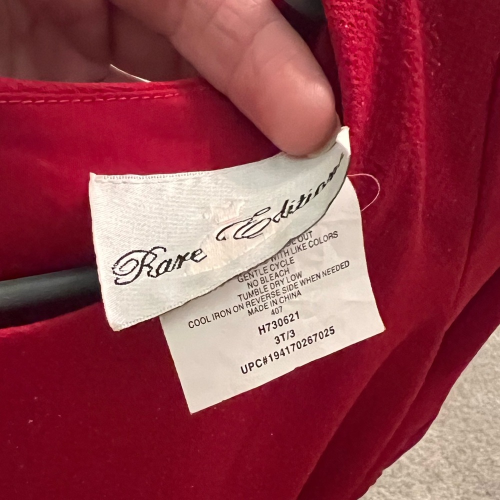 Rare editions sparkly red dress! —Perfect for Christmas! Size 3T. - Picture 2 of 3